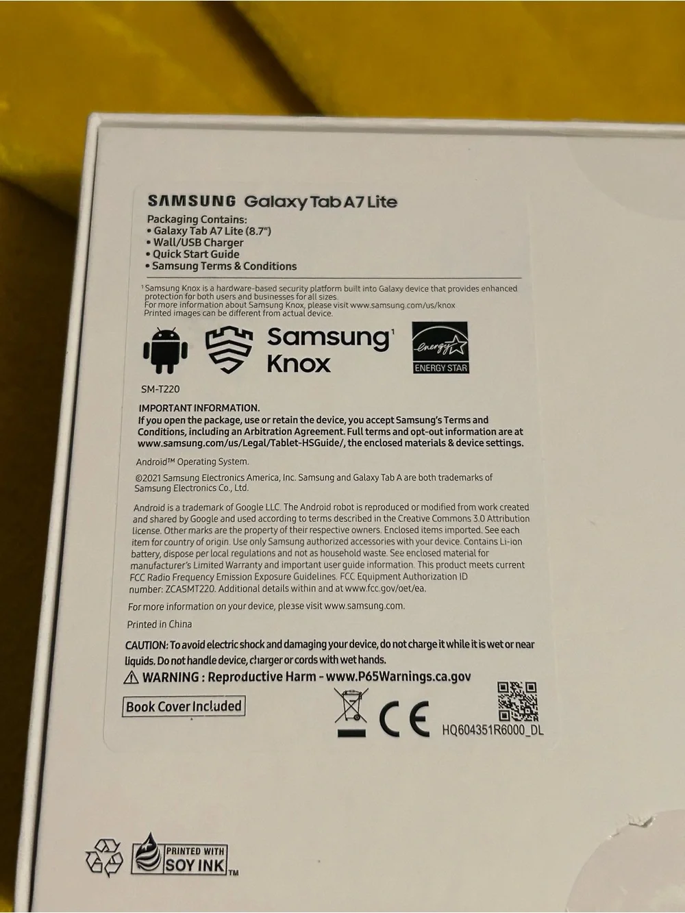 Samsung White Tablet with White Slim Cover